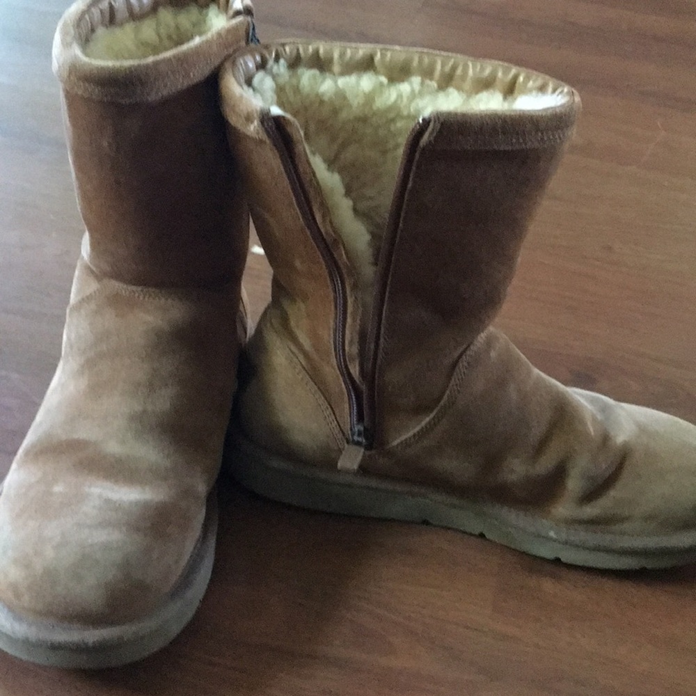 Ugg Zipper Boot - image 4